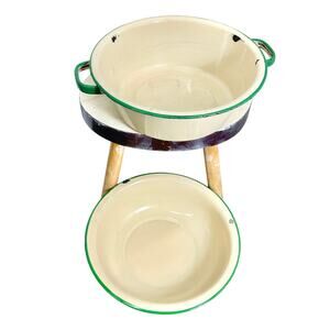 VTG Set of Two Cream and Green Enamelware Prep + Serving Bowls – Farmhouse Vibe